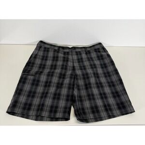 Grand Slam Men's Performance Preppy Dadcore Golf Shorts Gray Black Plaid Size 40